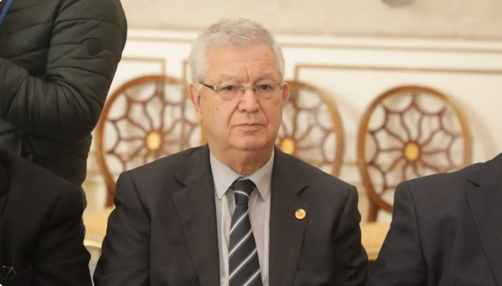 Nasseri comforted the families of the victims of the plane crash in Jijel - New Algeria