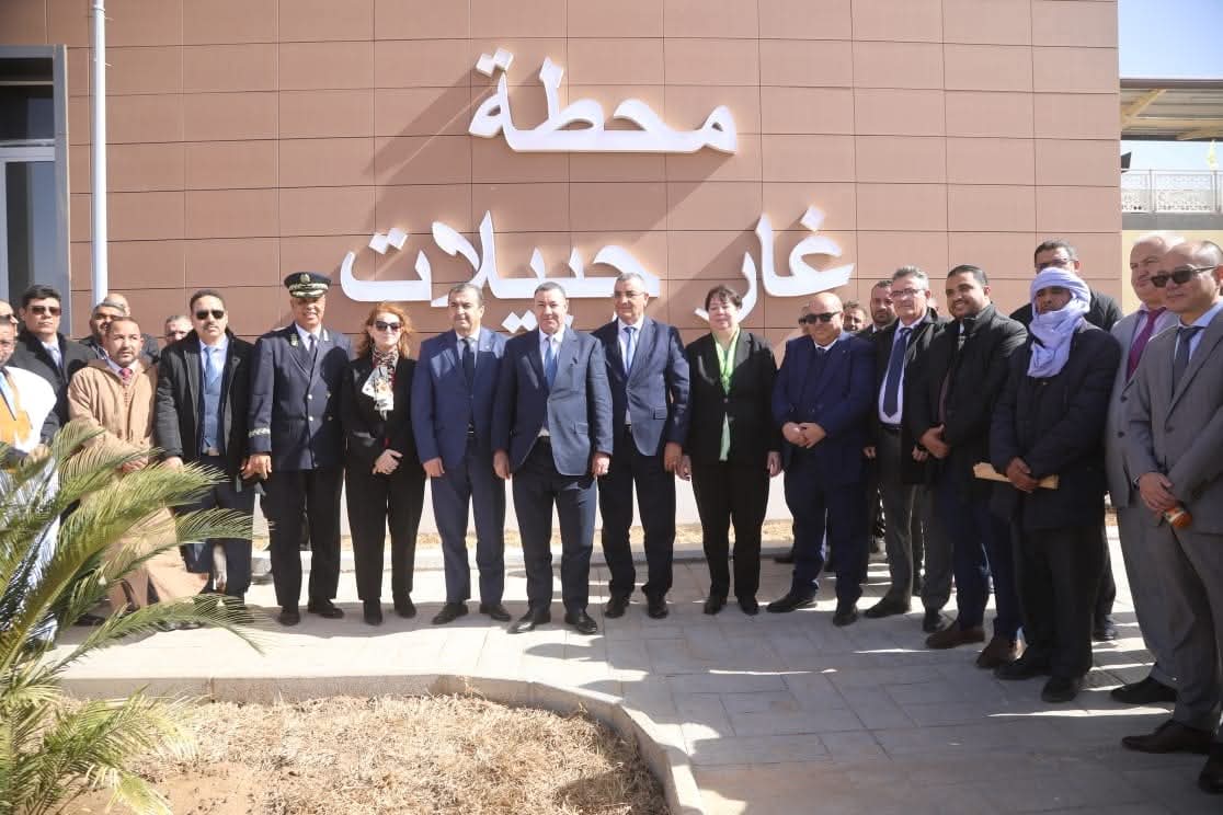 En images : Une importante délégation ministérielle en visite de travail et d'inspection à Tindouf