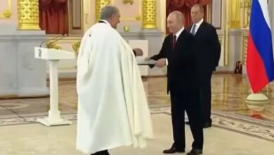 James présente ses lettres de créance au président de la Russie au "Rannos algérien"