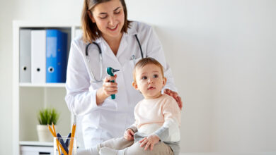 Le ministre de la Santé souligne l'importance que l'État attache à la santé des enfants