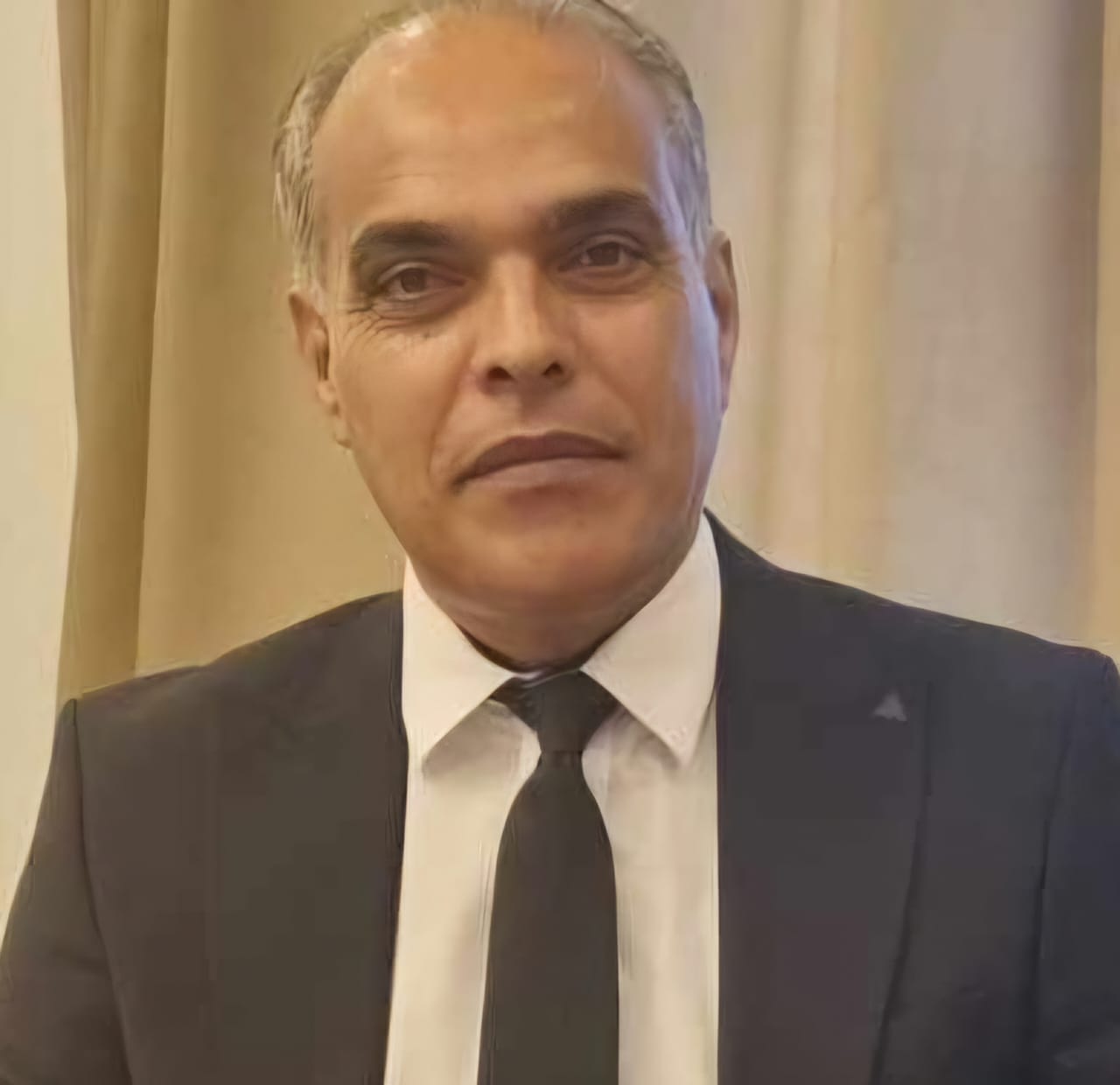 Professeur, activiste Al-Bukhari Hammana, penseur, icône et philosophe de la révolution algérienne