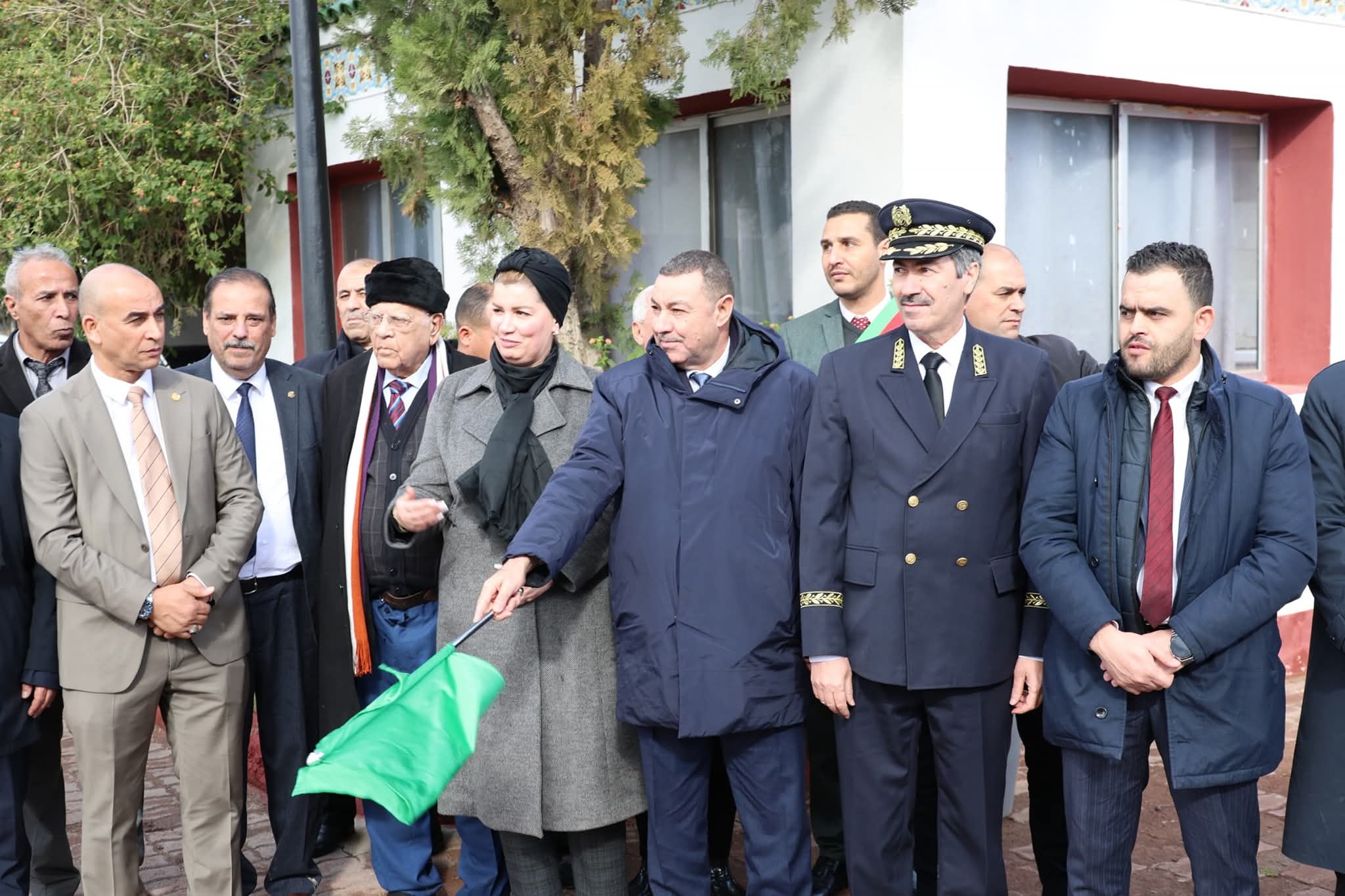 Saeed supervise le lancement d'un convoi de solidarité pour les familles sinistrées à Chlef