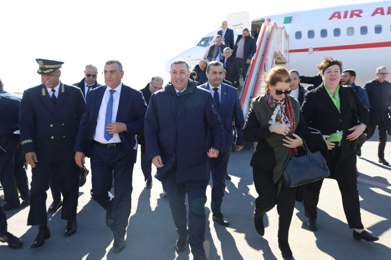 Saioud à Tindouf pour inspecter l'état de préparation de l'exploitation de la ligne minière ouest