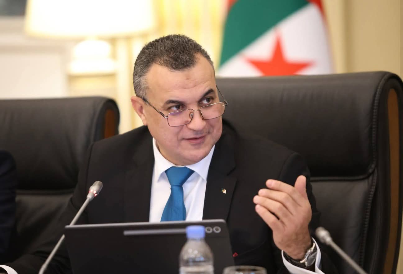 Zerrougui souligne l'importance de la cinquième génération en Algérie