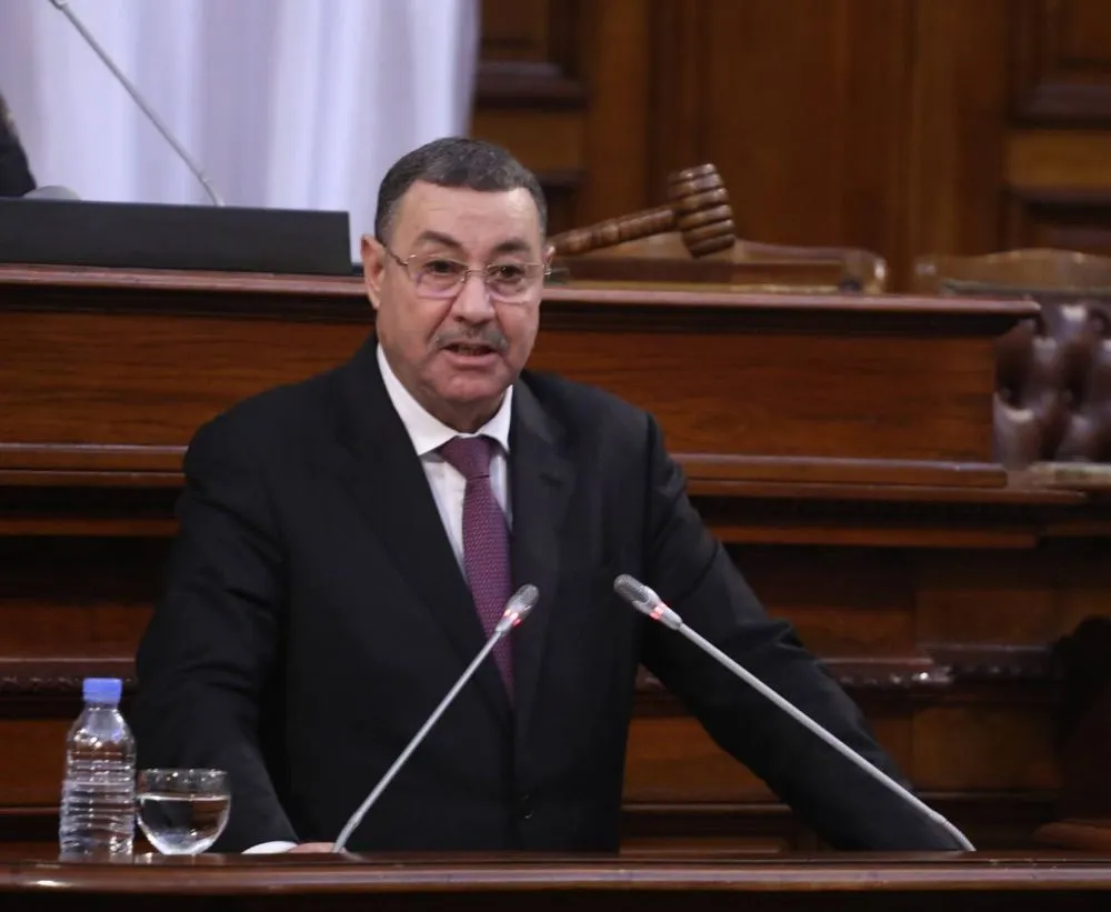 Distribuer des bus importés aux Etats… Sayoud révèle !