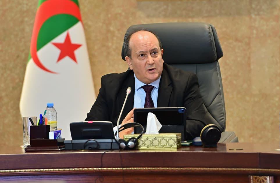 Un inconnu supervise les célébrations du massacre de Saqia Sidi Youssef