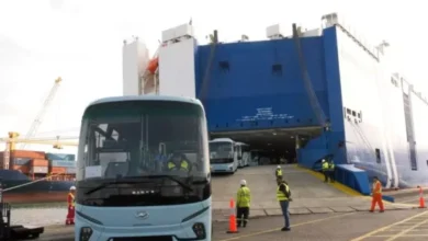 Un nouveau lot de bus importés arrive au port d'Alger